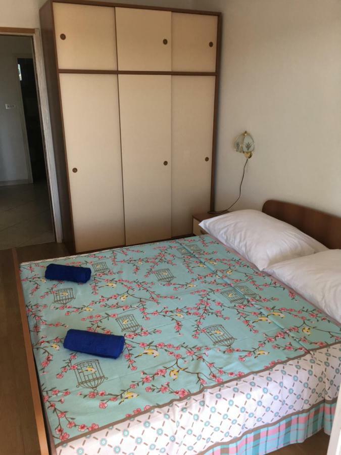 שיבניק Apartmani Nina מראה חיצוני תמונה